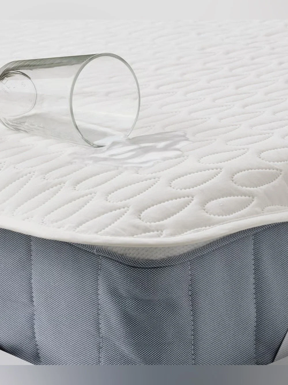 NWT IKEA SOTNÄTFJÄRIL - Waterproof mattress protector - Twin